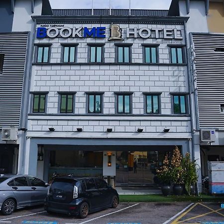 Bookme Hotel Джохор Бахру Екстериор снимка